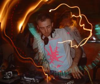 Dj Tom Wilson